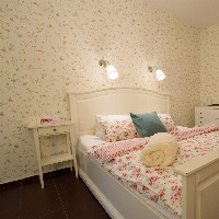 POKOj č. 11- manželská postel šíře 180cm