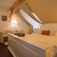 POKOJ č. 13- podkrovní pokoj ktegorie malý o velikosti cca 15m2